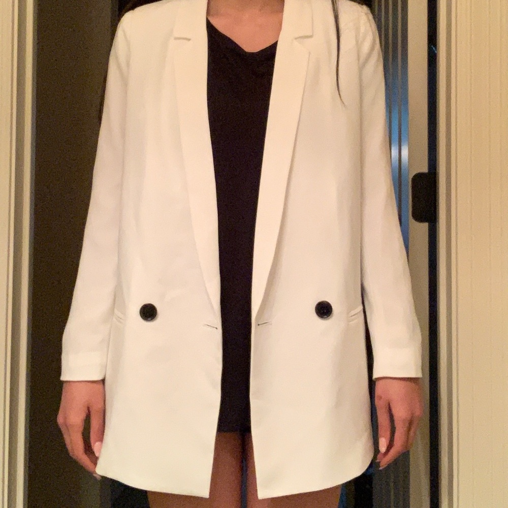 Mural White Oversized Blazer NWOT